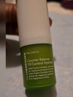 Ole Henriksen Counter Balance Oil Control Hydrator - Green